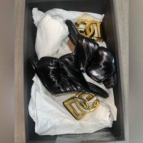 Dolce & Gabbana Quilted Puffer Heels - Picture 4 of 9